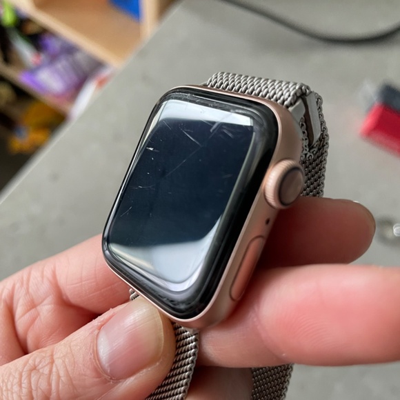 Apple watch 4 - Picture 7 of 12